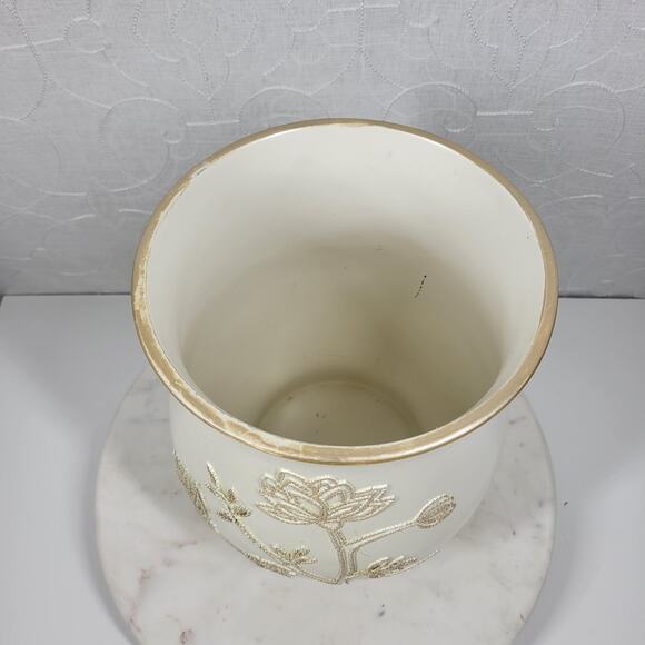 Popular Bath Maddie Waste Basket 10" Cream Floral Resin Raised Design Trash Can - Picture 2 of 14